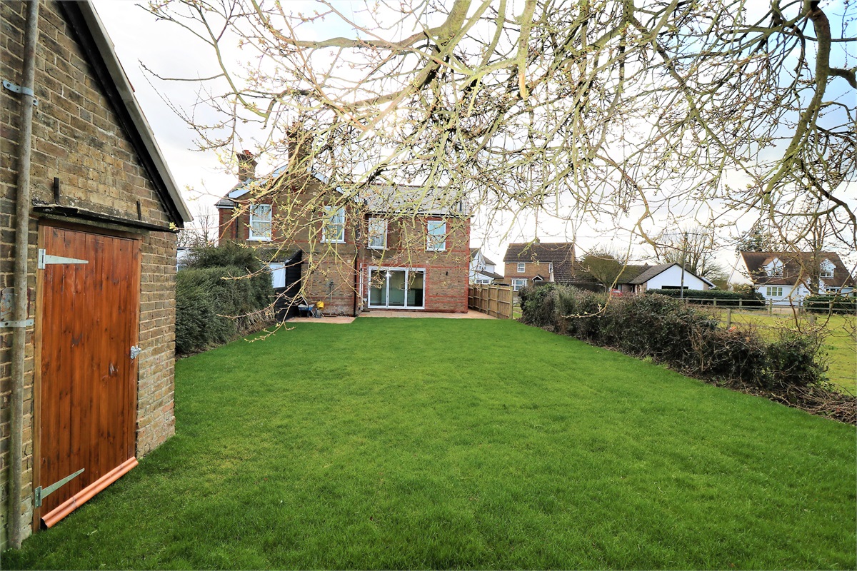 1 Myrtle Villas, Chelmsford Road, Causeway End, Felsted