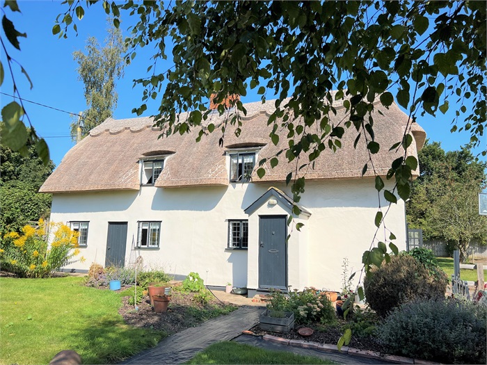 Bramble Cottage, 1 Mill End Cottages, Spains Hall Road, Finchingfield, CM7 4NH