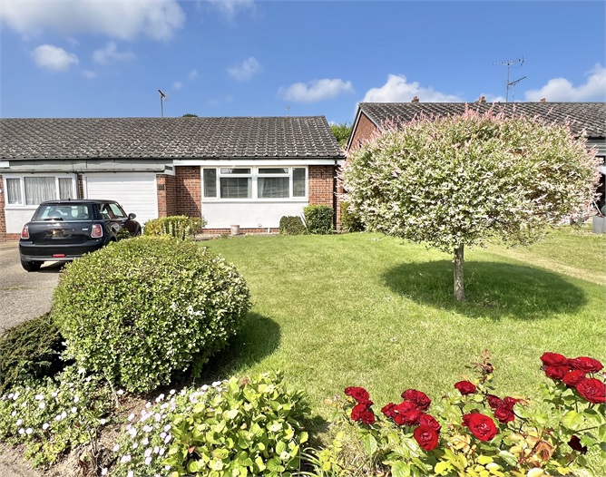 9 Saffron Close, Wethersfield, Essex, CM7 4EY
