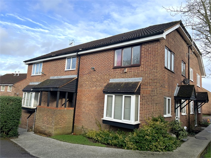 9 Warrenside, Braintree, Essex, CM7 1TG