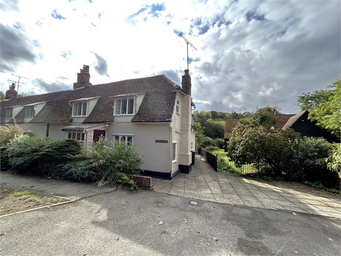 Goldens Cottage, Braintree Road, Wethersfield, Braintree, CM7 4AF 