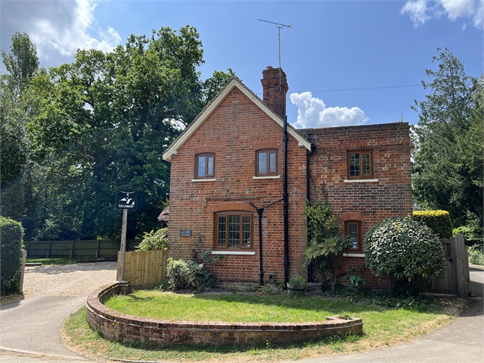 Laundry Cottage, Laundry Lane, Little Easton, Great Dunmow, CM6 2JW 